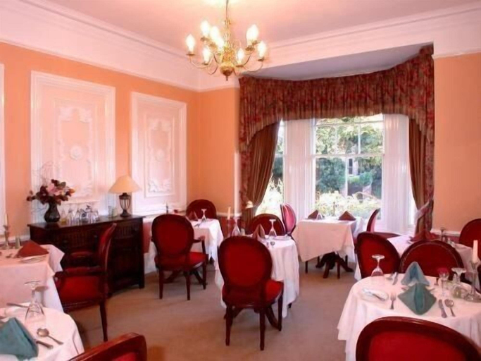 Food & Drinks 5, Tower House 1066, East Sussex