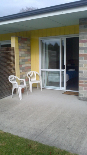 Others 5, Otaki Motel, Kapiti Coast