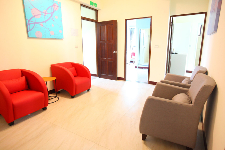 Others 5, Line In B&B, Kinmen