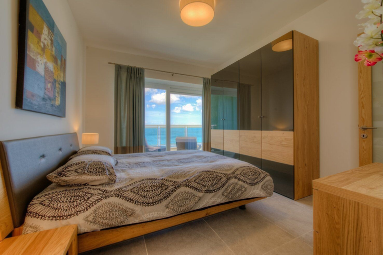 Bedroom 3, Seafront LUX APT IN Fort Cambridge