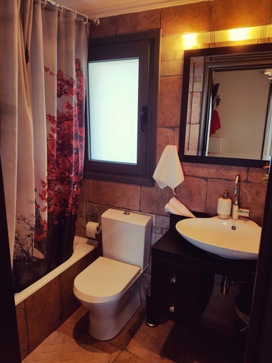 Bathroom 4, Villa Vanessa, West Greece