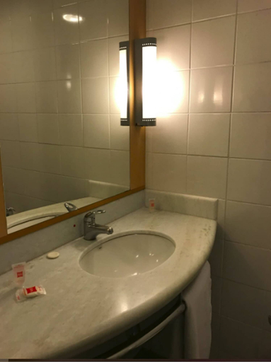 Bathroom 4, Ibis Belo Horizonte Liberdade, Belo Horizonte