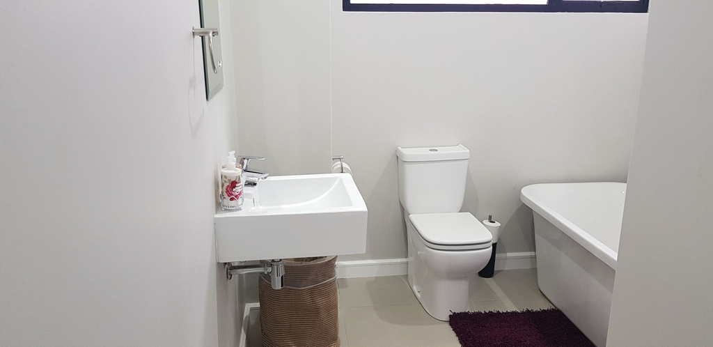 Bathroom, 179 emberton estate, eThekwini