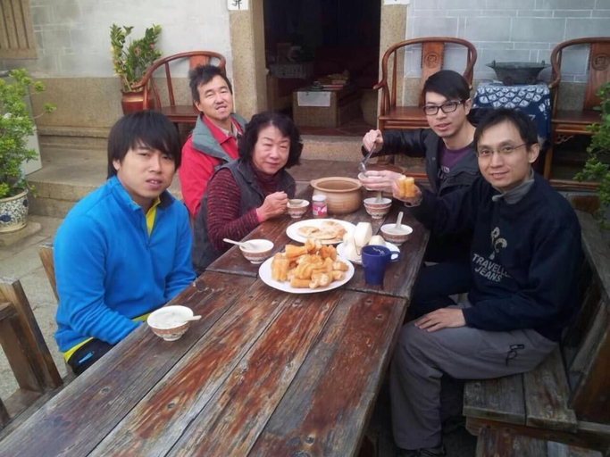 Others 5, Shi Lu Shu Zhai, Kinmen