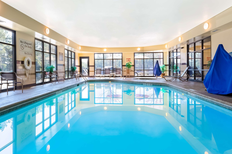 Sport & Beauty, Hampton Inn Ringgold-Ft. Oglethorpe, Catoosa