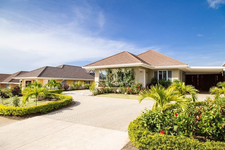 Exterior & Views 2, Sea Breeze Villa at Coolshade
