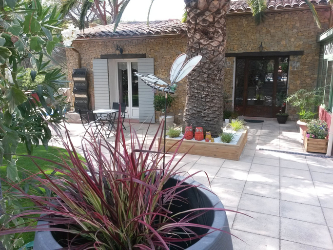 Exterior & Views 2, Les Mayombes, Var