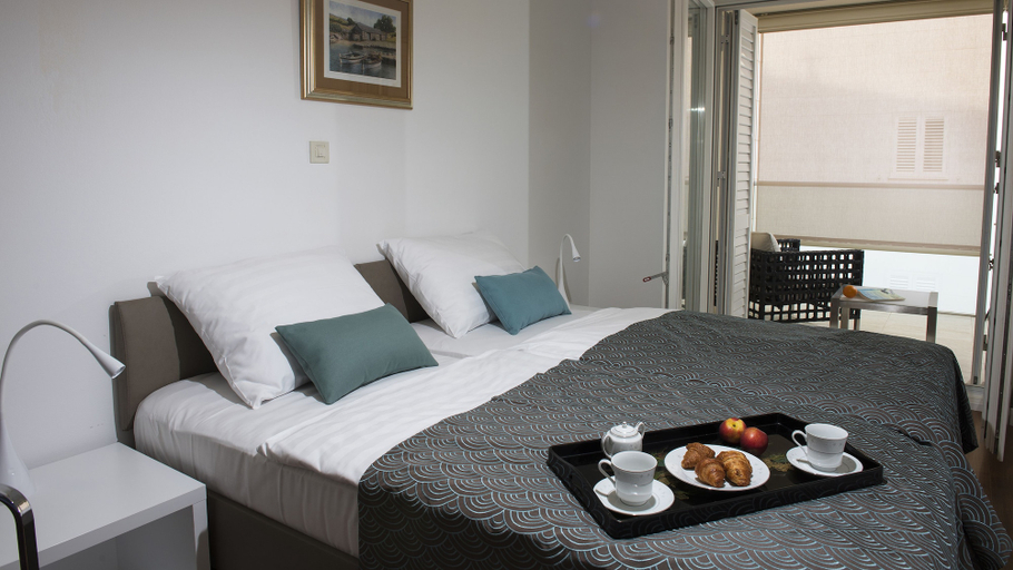 Bedroom 3, Flowers Dubrovnik Luxury Apartments, Dubrovnik