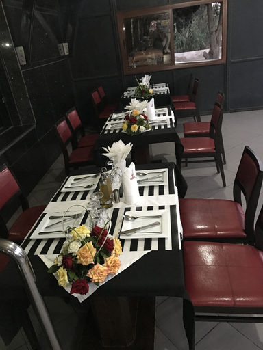Food & Drinks 4, Aparthotel & Hotel Doha, Nador
