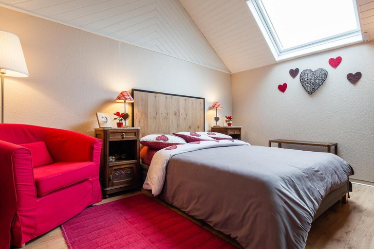 Bedroom 4, La Rose Tremiere, Bas-Rhin