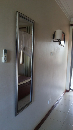 Bedroom 4, Zawadi Hotel, East Moyo