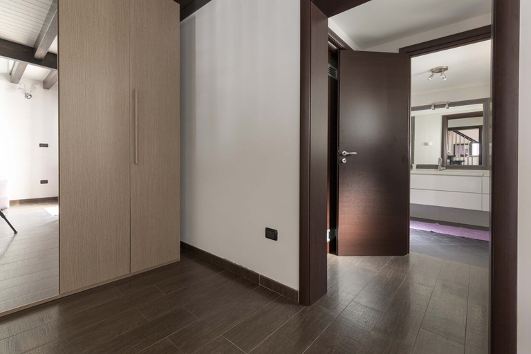 Interior, 2094 La Dolce Vita Suite, Taranto