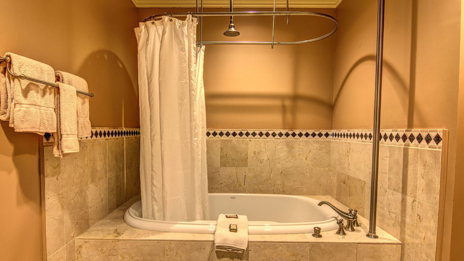 Bathroom, The Village at River Landing Cottages, Duplin