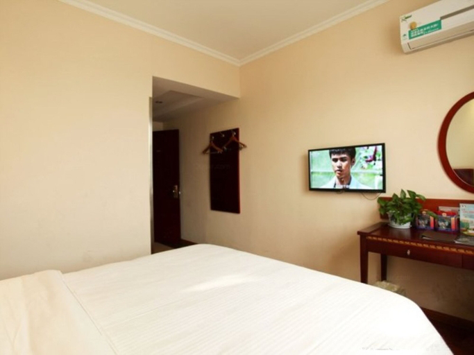 Bedroom 2, GreenTree Inn (HongZe Lake Store ), Huai'an