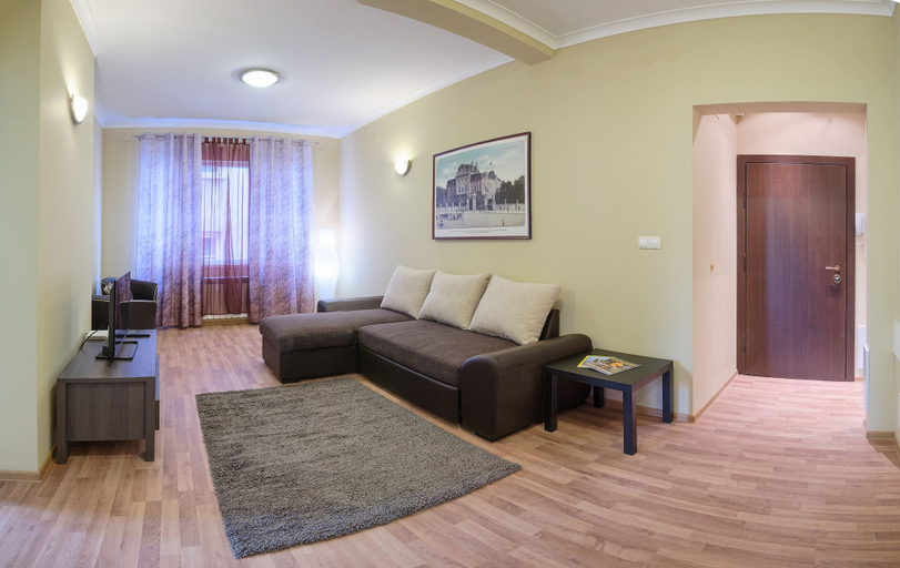 Others 5, Guest House 32, Stolichna