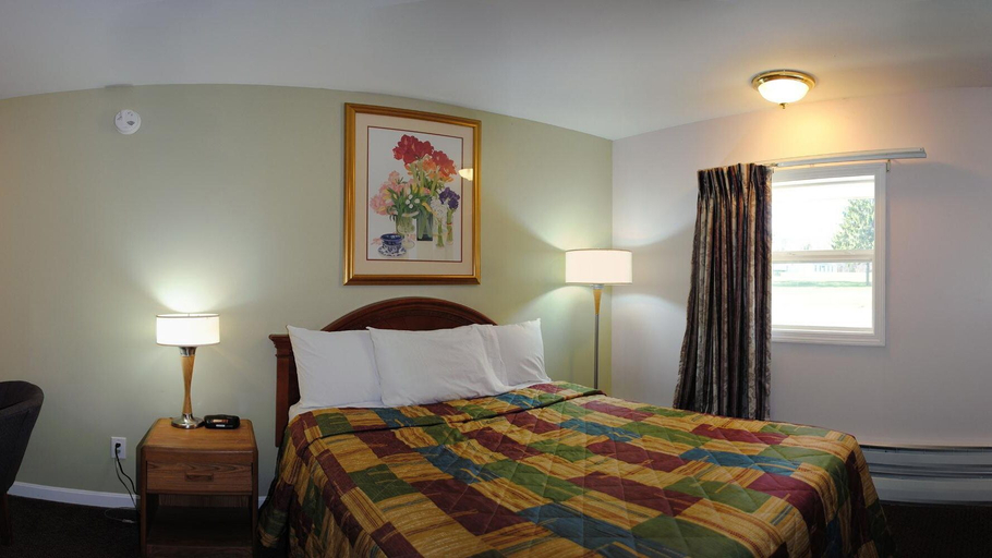 Bedroom 3, Rodeway Inn Bellows Falls, Windham