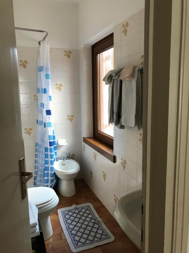 Bathroom 5, Garnì Astor, Belluno