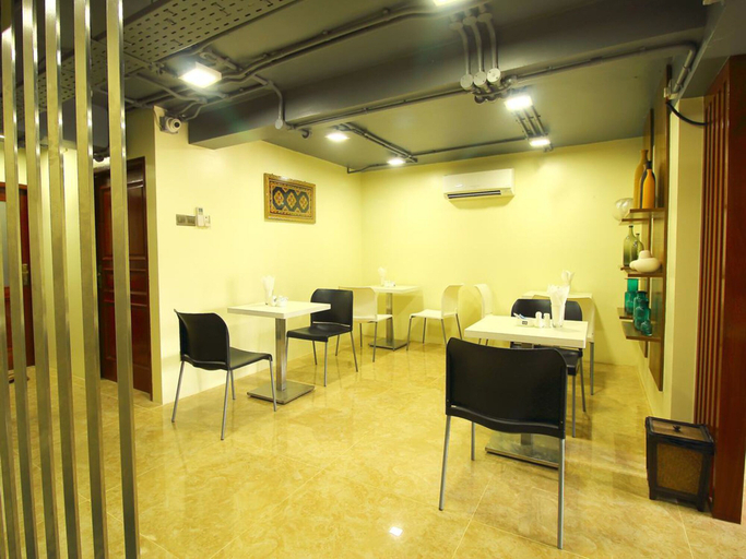 Food & Drinks 5, Diamonds Inn, Mandalay