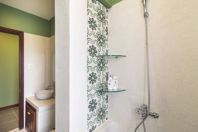 Bathroom 4, Christina's Hoi An - Tra Que Oasis, Da Nang