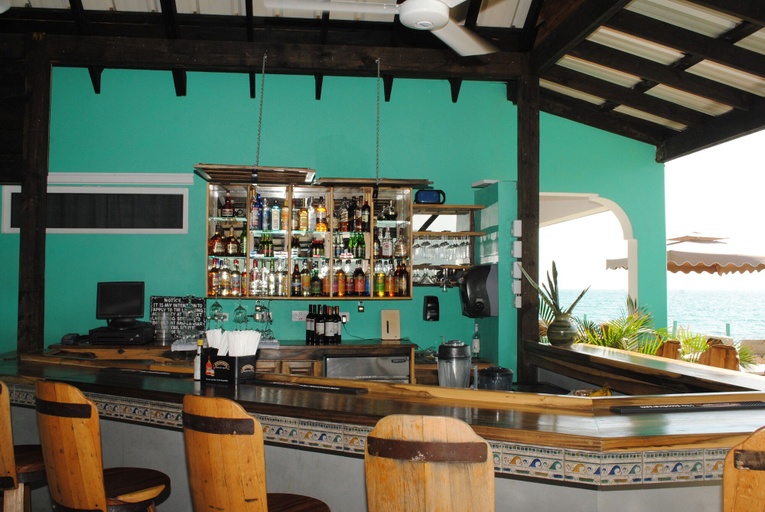 Food & Drinks 4, Luna Sea Inn
