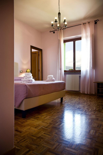 Bedroom 3, Casale dell'orso, Pistoia