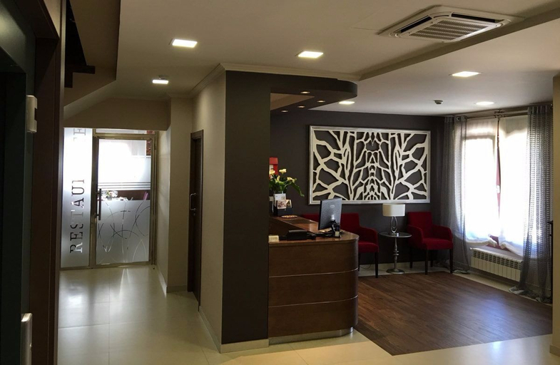 Others 5, Hotel Calzada, Ourense