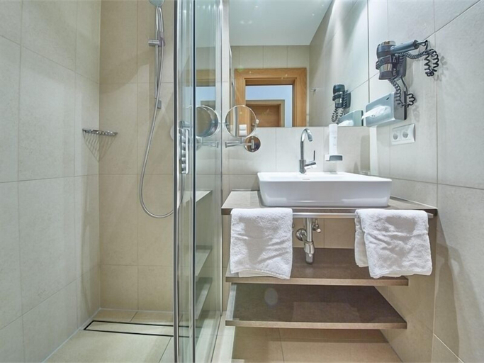 Bathroom 5, Rosentalerhof Hotel & Apartments, Zell am See