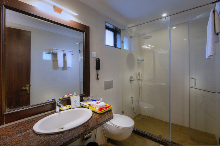 Bathroom 5, Anuraga Palace, Sawai Madhopur