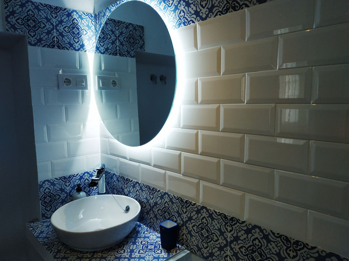 Bathroom 4, Casa Campana, Cádiz