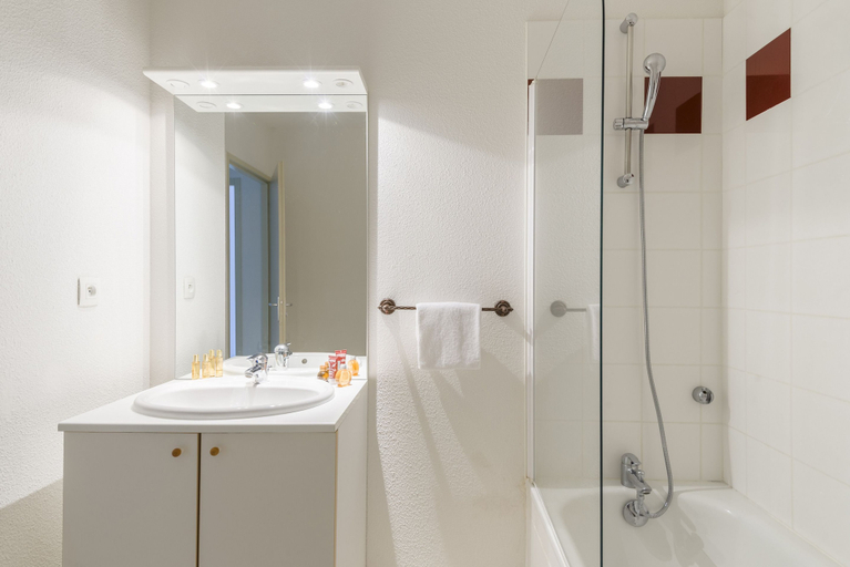 Bathroom, Résidence Lagrange Vacances Les Terrasses du Lac, Landes