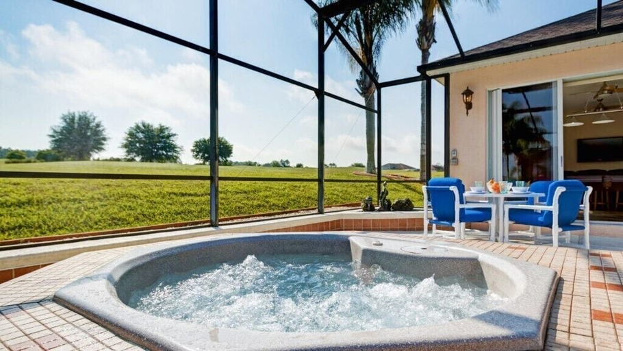 Sport & Beauty 5, 354pd Golf View Villa With Spa, Polk