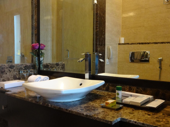 Bathroom 4, Fortune Park Orange, Sidhrawali, Gurugram - Member ITC Hotels' Group, Gurgaon