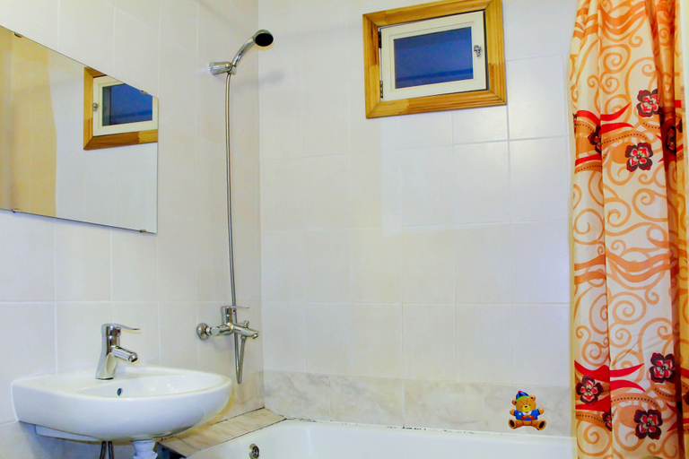 Bathroom, Apartment ALLiS-HALL on Sakko i Vanchetti 60, Ekaterinburg gorsovet