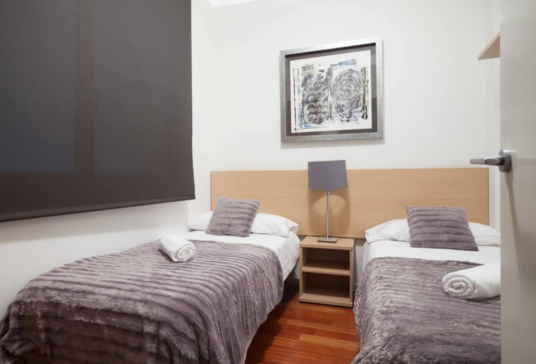 Bedroom 3, Akira Flats Plaza Catalunya, Barcelona