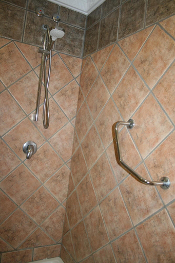 Bathroom 3, Hotel Mirador del Ermitage, León