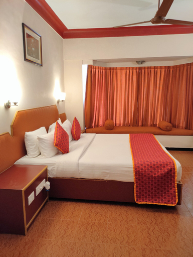 Bedroom 3, SRM Hotel Trichy, Tiruchirappalli