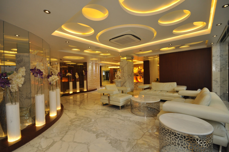 Others 5, Hotel Kempton, Kolkata