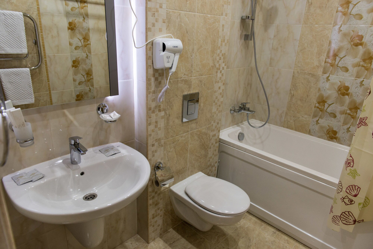 Bathroom 2, Atlant-City Apart Hotel, Sochi gorsovet