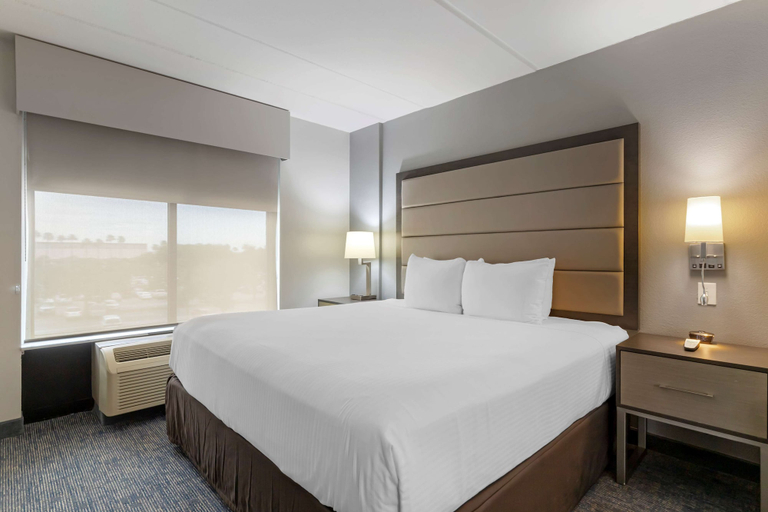 Bedroom 4, Best Western Plus McAllen Airport Hotel, Hidalgo