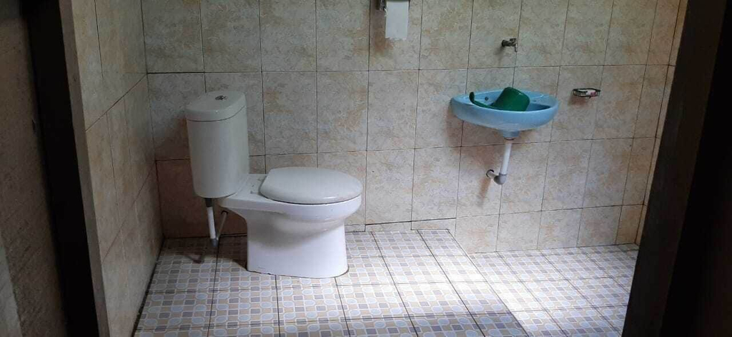 Bathroom, Maratua Guesthouse, Berau