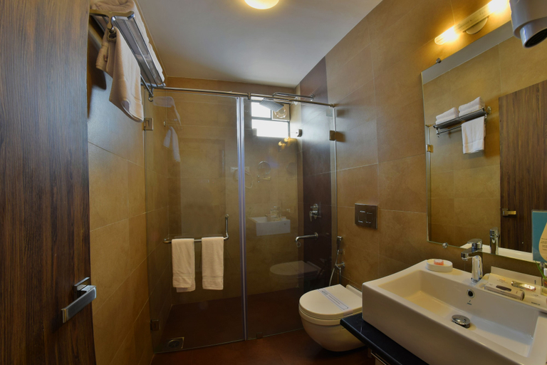 Bathroom 3, Pride Sun Village Resort & Spa, North Goa