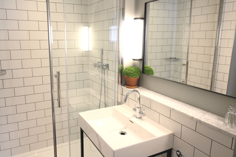 Bathroom 4, Room Mate Lime Tree, London