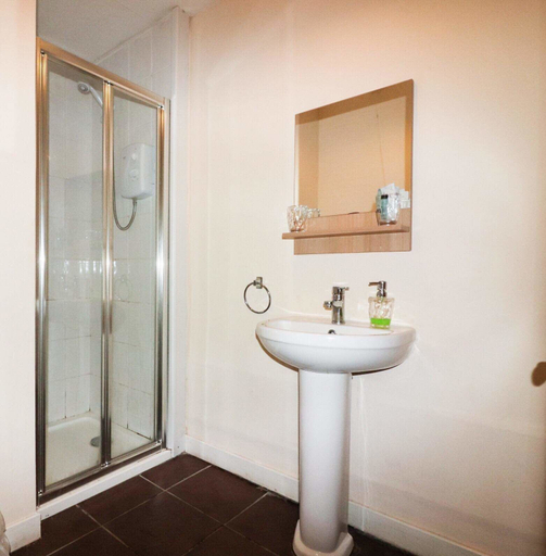 Bathroom 3, Bridge Inn, Clackmannanshire