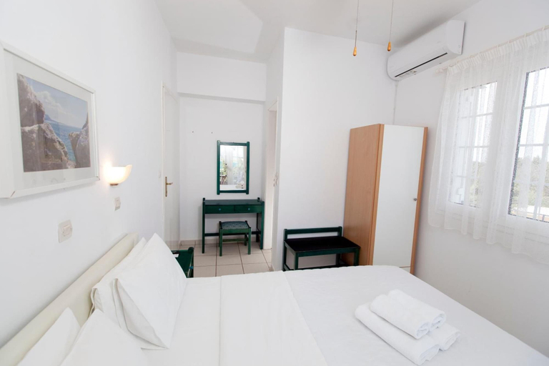 Bedroom 4, Kontogoni Rooms, Peloponnese