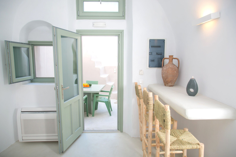 Bedroom 2, Morfi Cave House, South Aegean