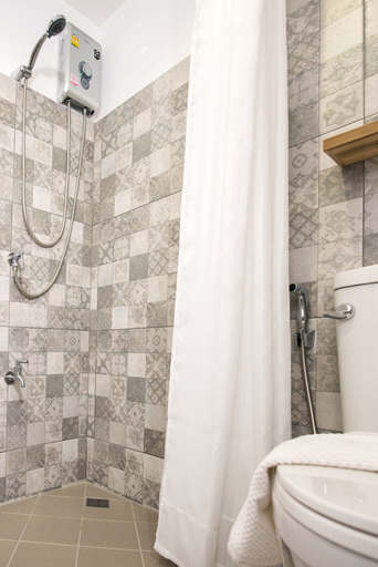 Bathroom 4, Thapae Happy House, Muang Chiang Mai