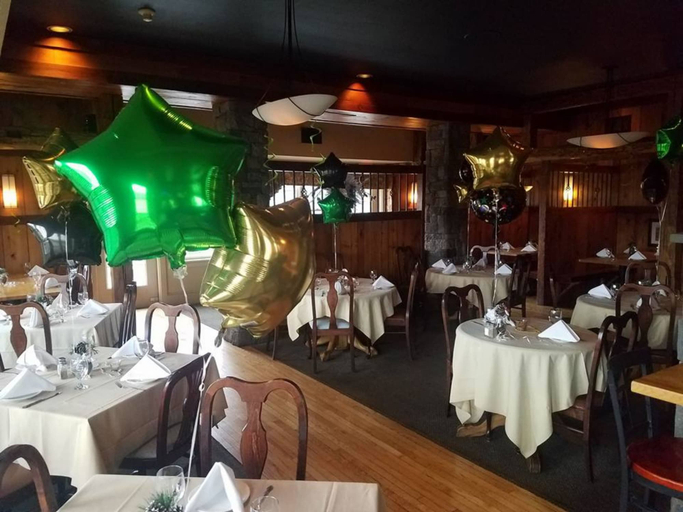 Food & Drinks 5, Camelot Restaurant & Inn, Lackawanna