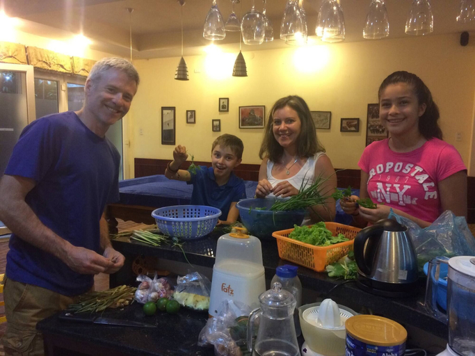 Food & Drinks 4, Hillside Homestay Hue - Triple Room top Apartment, Huế