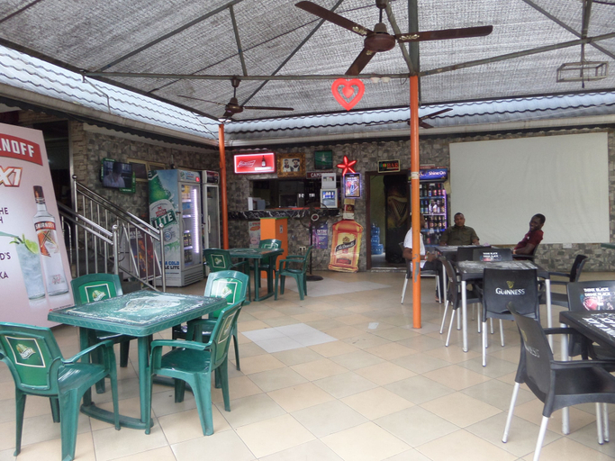 Food & Drinks 4, Maximus Suites, Ikeja
