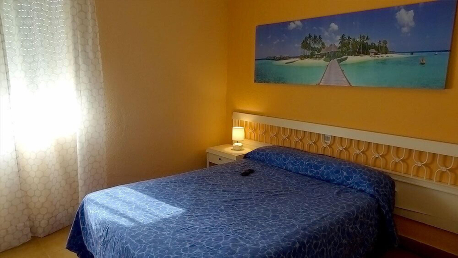 Bedroom 2, Hostal Isla Playa, Cantabria